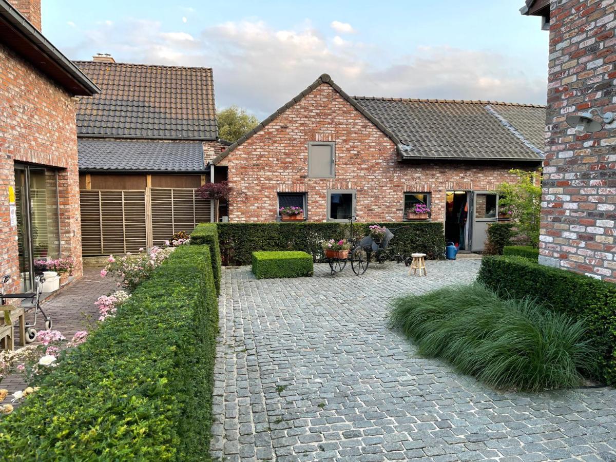 Parel van Bever - Perle de Biévène Buitenkant foto