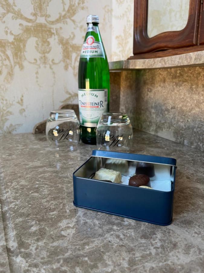 Parel van Bever - Perle de Biévène Buitenkant foto